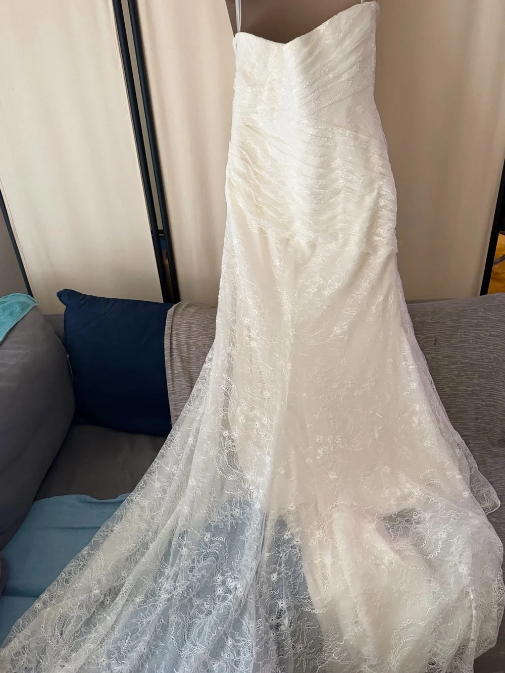 White by Vera Wang Ivory Lace Strapless Skirted Gown in Original box